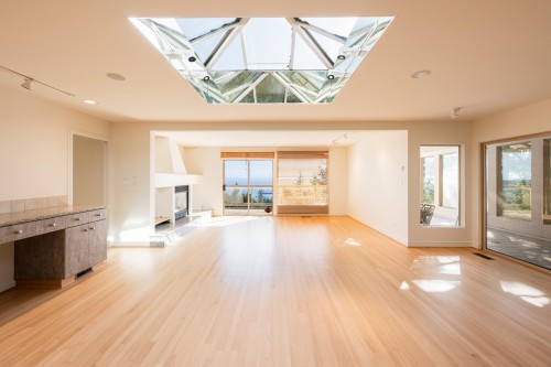 4060 Almondel Road, West Vancouver, BC 