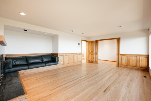 4060 Almondel Road, West Vancouver, BC 