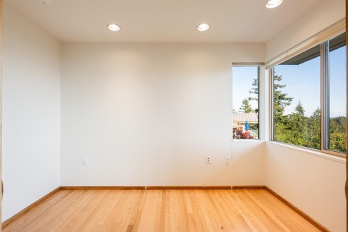 4060 Almondel Road, West Vancouver, BC 