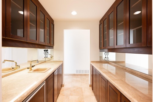 4060 Almondel Road, West Vancouver, BC 