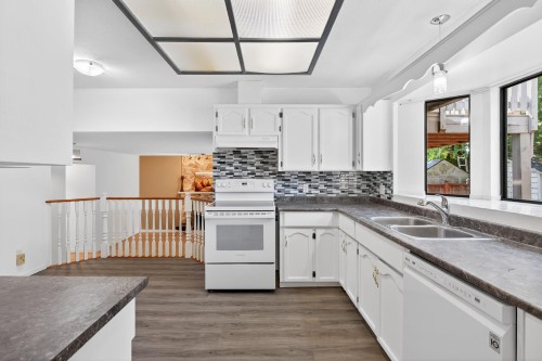 2242 Rampart Place, Port Coquitlam, BC 