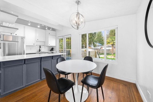 530 14Th Street W, North Vancouver, BC 