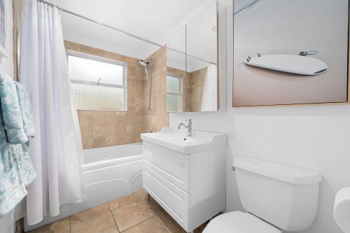 530 14Th Street W, North Vancouver, BC 