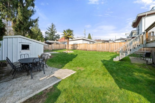 530 14Th Street W, North Vancouver, BC 