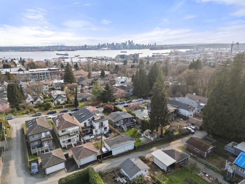 530 14Th Street W, North Vancouver, BC 