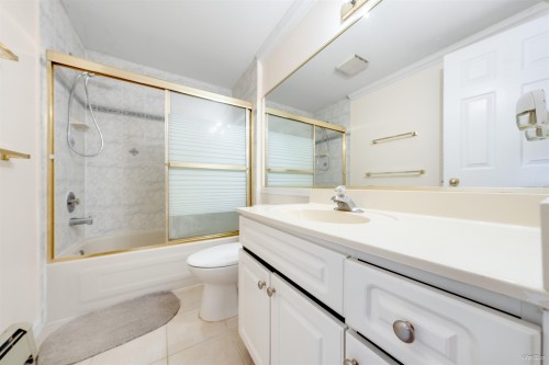 7920 Ontario Street, Vancouver, BC 