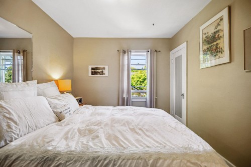 4533 8Th Avenue W, Vancouver, BC 