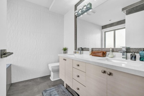 175 Delta Avenue, Burnaby, BC 