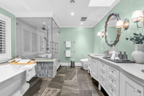 5530 Mcmaster Road, Vancouver, BC 