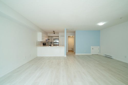 24-7428 14Th Avenue, Burnaby, BC 