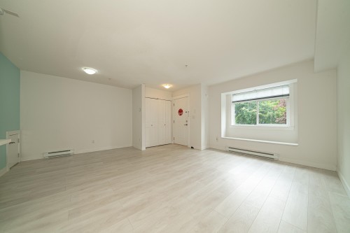 24-7428 14Th Avenue, Burnaby, BC 