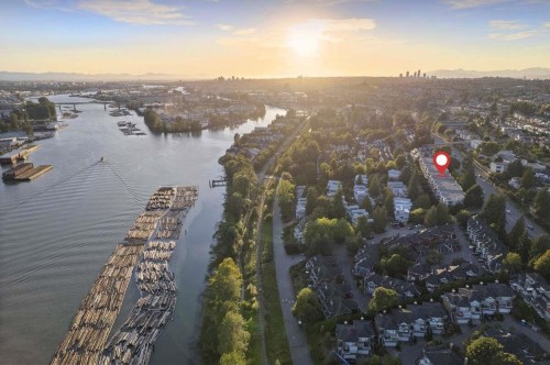 202-2250 Marine Drive SE Vancouver, BC V5P 2S2