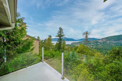 5343 Monte Bre Crescent, West Vancouver, BC 