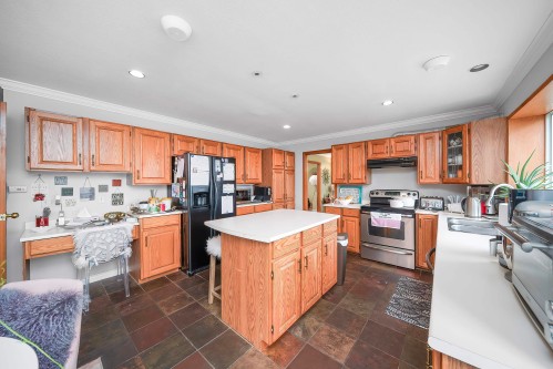 5343 Monte Bre Crescent, West Vancouver, BC 