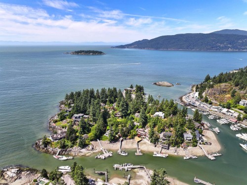 5851 Eagle Island, West Vancouver, BC 