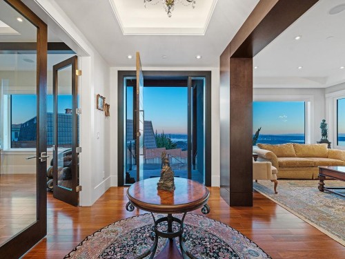 1355 Whitby Road, West Vancouver, BC 