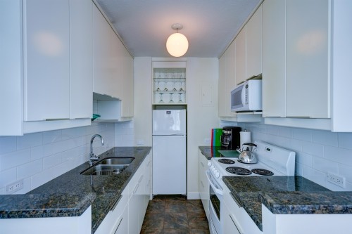 2208-1251 Cardero Street, Vancouver, BC 