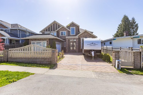 710 Roderick Avenue  Coquitlam, BC V3K 1P5