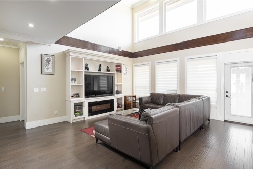 710 Roderick Avenue, Coquitlam, BC 