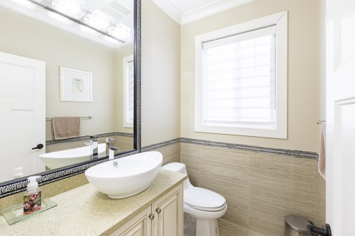 710 Roderick Avenue, Coquitlam, BC 