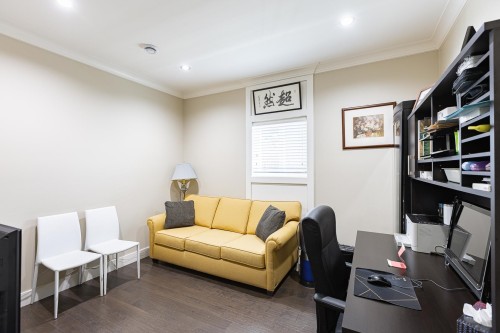 710 Roderick Avenue, Coquitlam, BC 