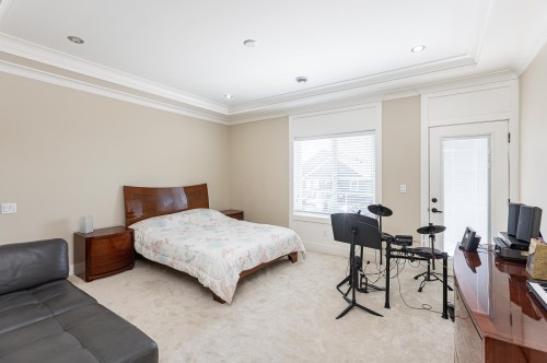 710 Roderick Avenue, Coquitlam, BC 