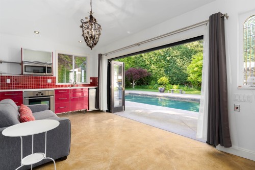 6361 Granville Street, Vancouver, BC 