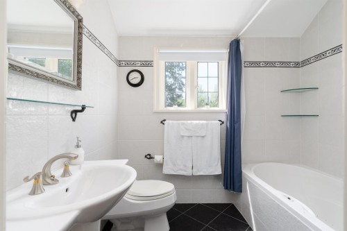 6361 Granville Street, Vancouver, BC 