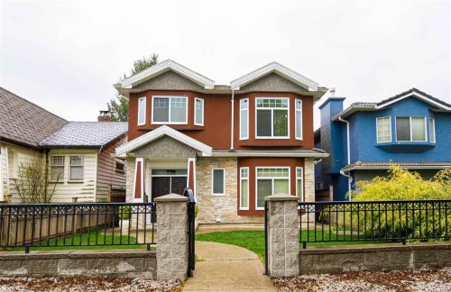 728 49Th Avenue E, Vancouver, BC 