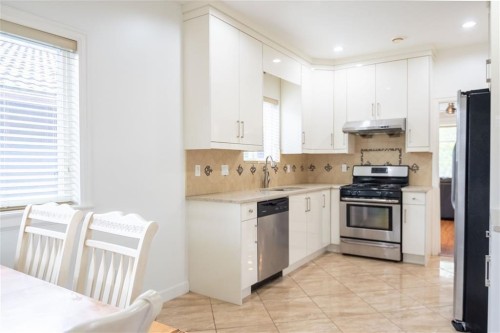 728 49Th Avenue E, Vancouver, BC 