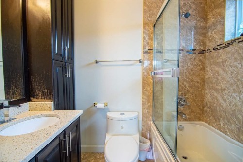 728 49Th Avenue E, Vancouver, BC 