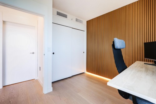 2820-89 Nelson Street, Vancouver, BC 