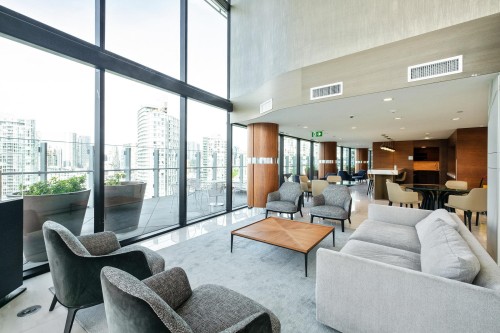 2820-89 Nelson Street, Vancouver, BC 