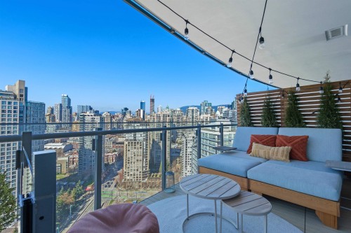 2820-89 Nelson Street, Vancouver, BC 