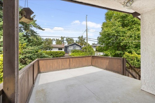 4427 6Th Avenue W, Vancouver, BC 