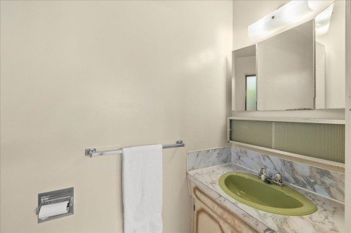 4427 6Th Avenue W, Vancouver, BC 