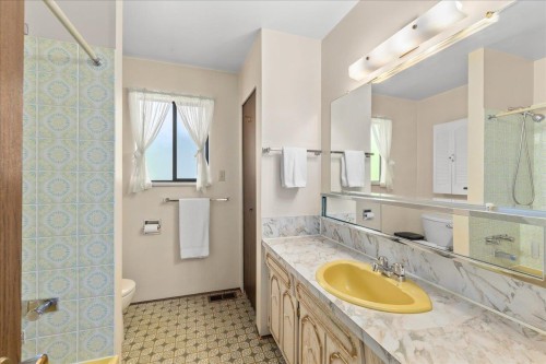 4427 6Th Avenue W, Vancouver, BC 