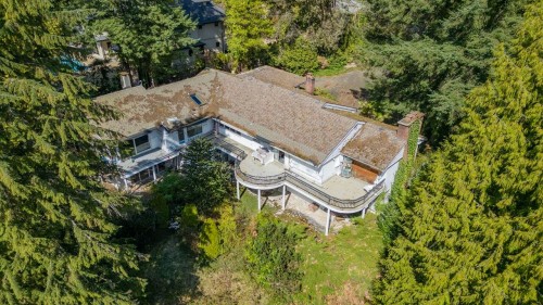 764 Eyremount Drive  West Vancouver, BC V7S 2A4