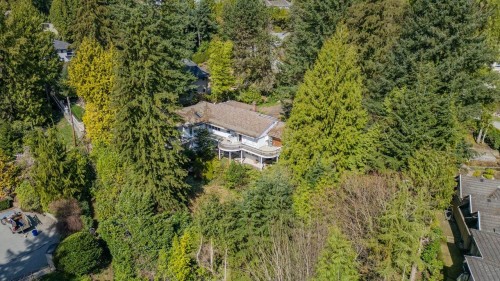 764 Eyremount Drive, West Vancouver, BC 