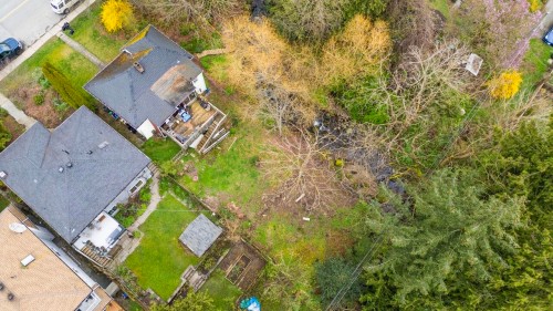 341 19Th Street W, North Vancouver, BC 