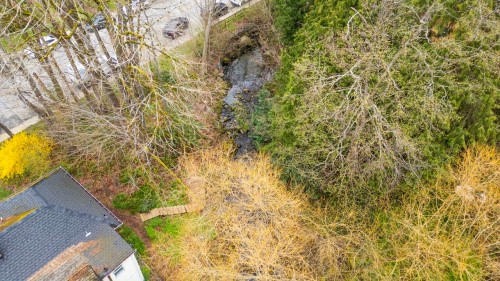 341 19Th Street W, North Vancouver, BC 