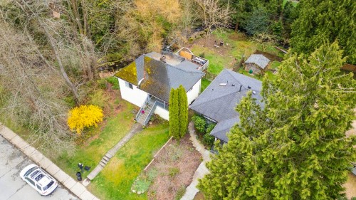 341 19Th Street W, North Vancouver, BC 