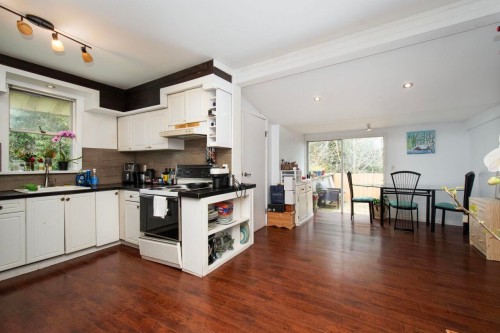 341 19Th Street W, North Vancouver, BC 