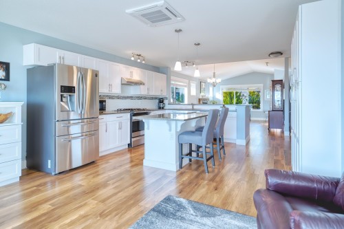 6263 Apollo Road, Sechelt, BC 