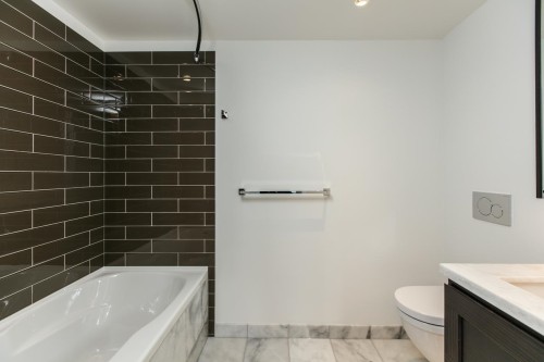 1908-3355 Binning Road, Vancouver, BC 