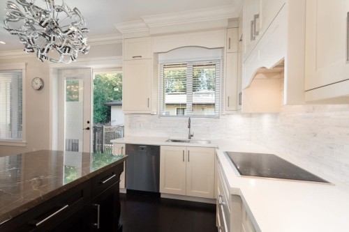 3949 33Rd Avenue W, Vancouver, BC 