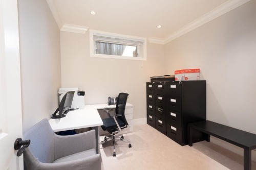 3949 33Rd Avenue W, Vancouver, BC 