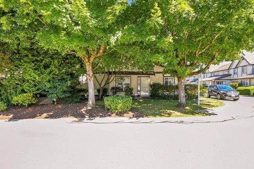 25-21801 Dewdney Trunk Road, Maple Ridge, BC 