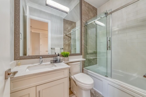 7102 Bridge Street, Richmond, BC 