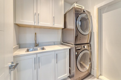 7102 Bridge Street, Richmond, BC 